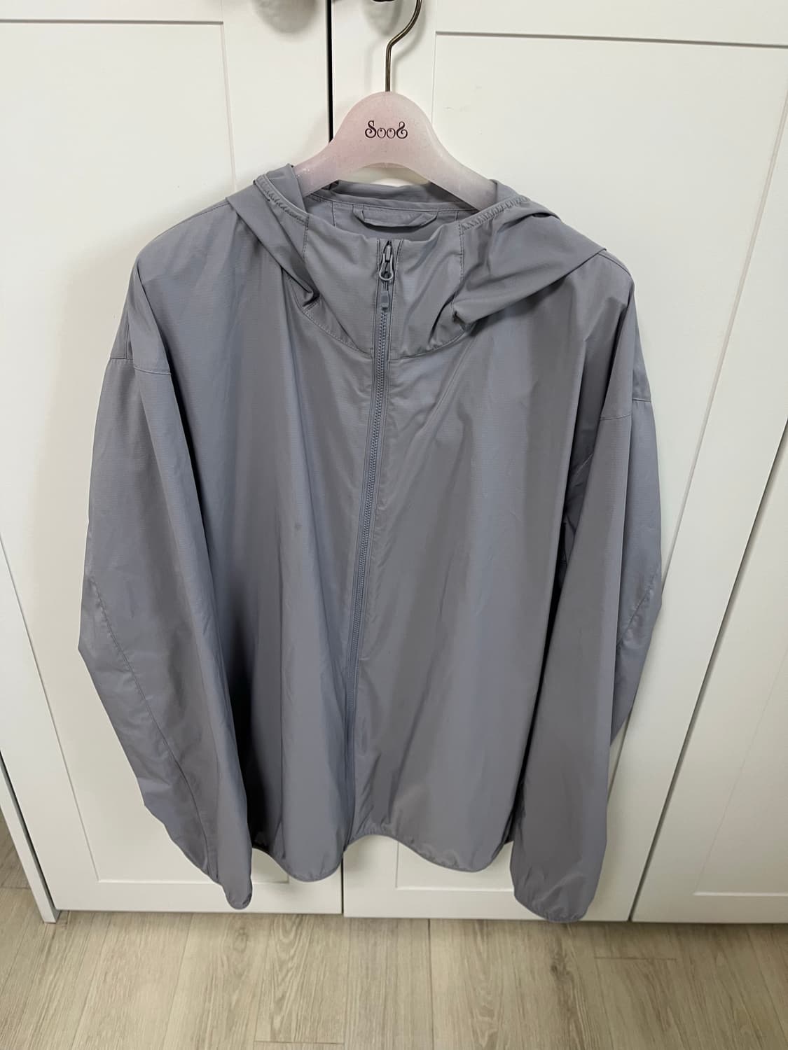 유니클로 uv protection 바람막이 상품이미지1