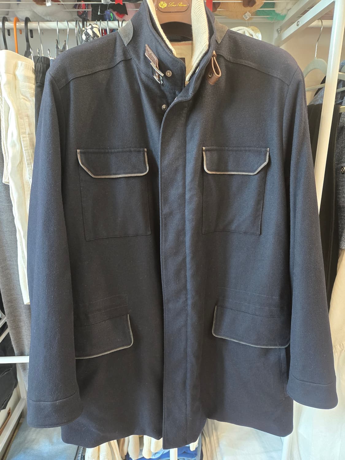 로로피아나 캐시미어 100 뉴 트래블러 판매합니다 상품이미지1