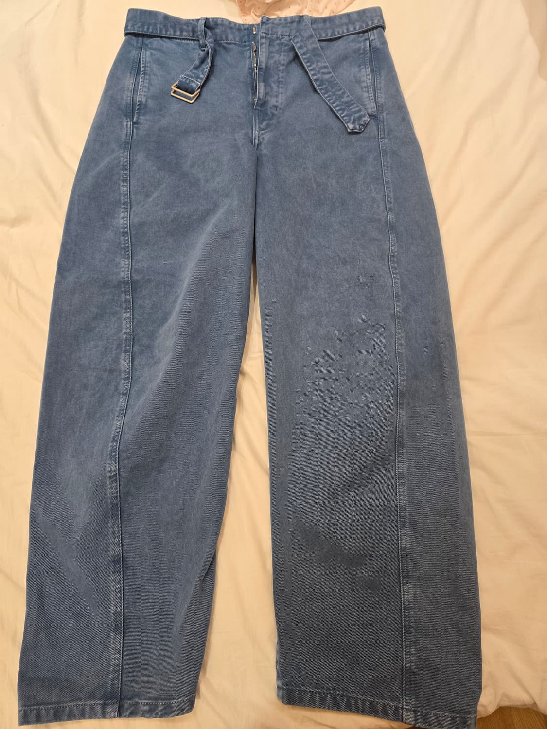 르메르 트위스티드 벨티드 진 블루 L 상품이미지5