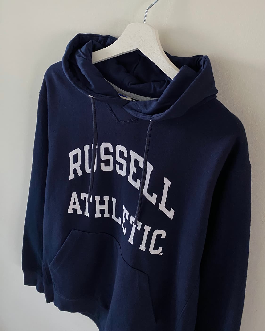 러셀 로고 네이비 후드티 상품이미지3