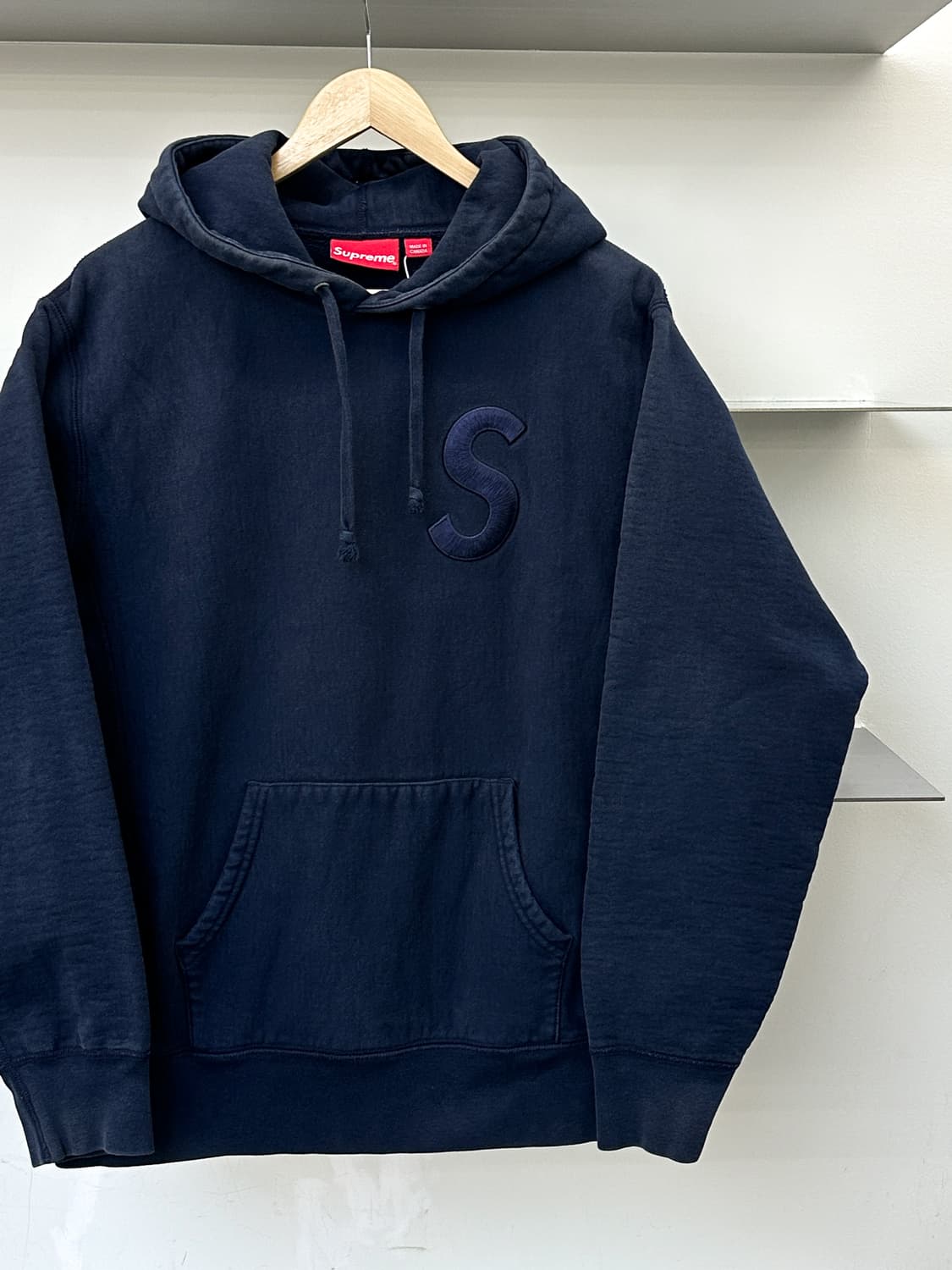 슈프림 오버다이드 S 로고 후드티 상품이미지2