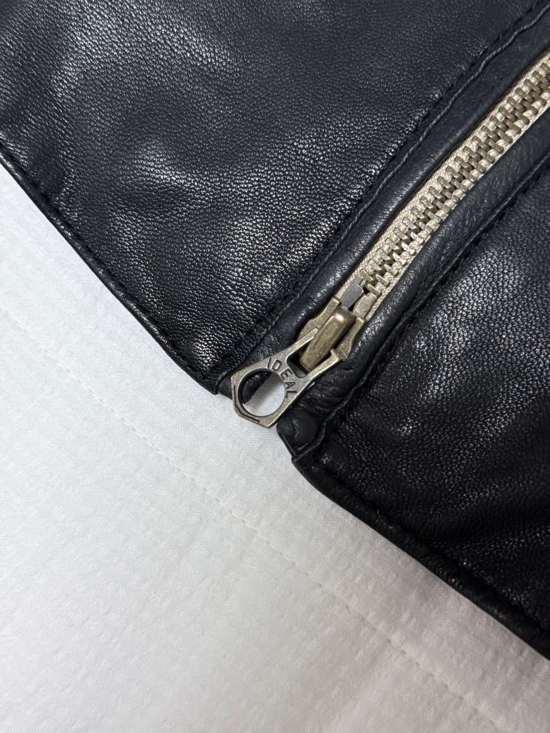 프릭스스토어 고트스킨 카페레이서 자켓 상품이미지2