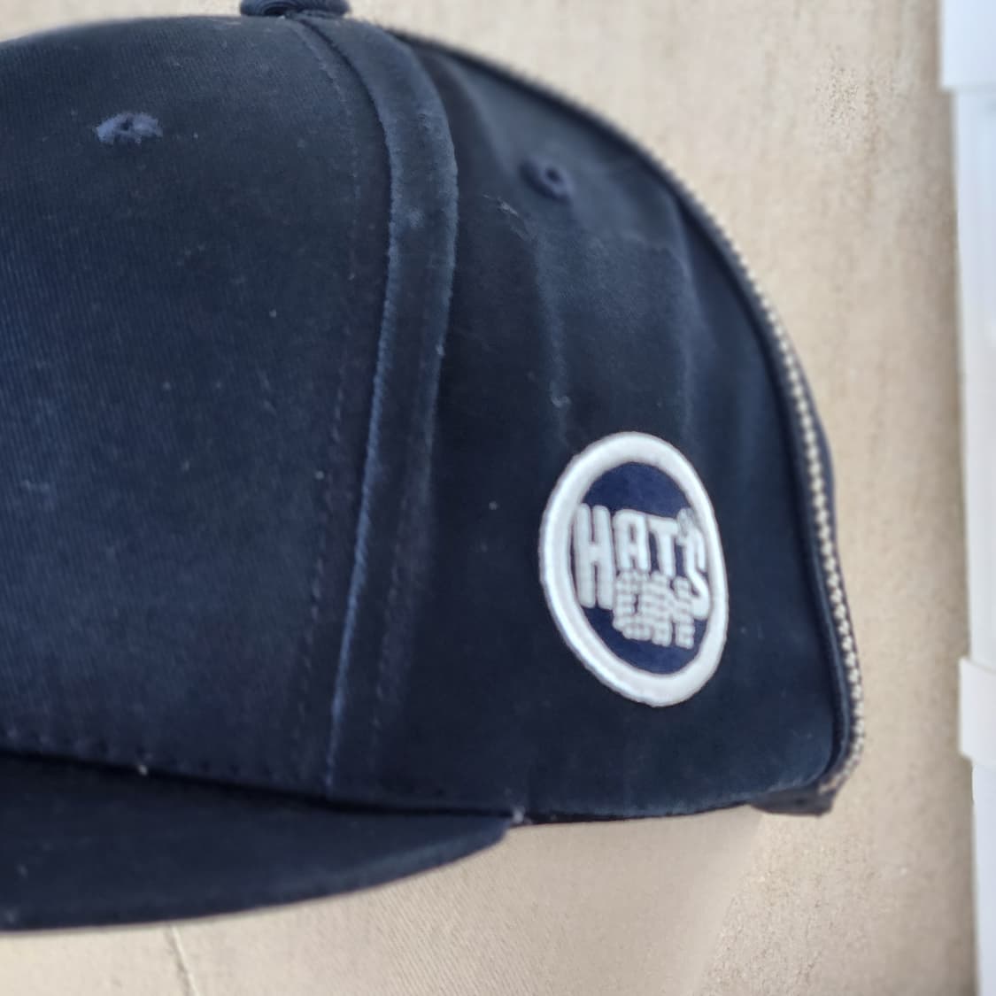 P2-3:🧢 스미노프 × 햇츠온 한정판 콜라보 캡 | 지퍼디테일+레어템 상품이미지2