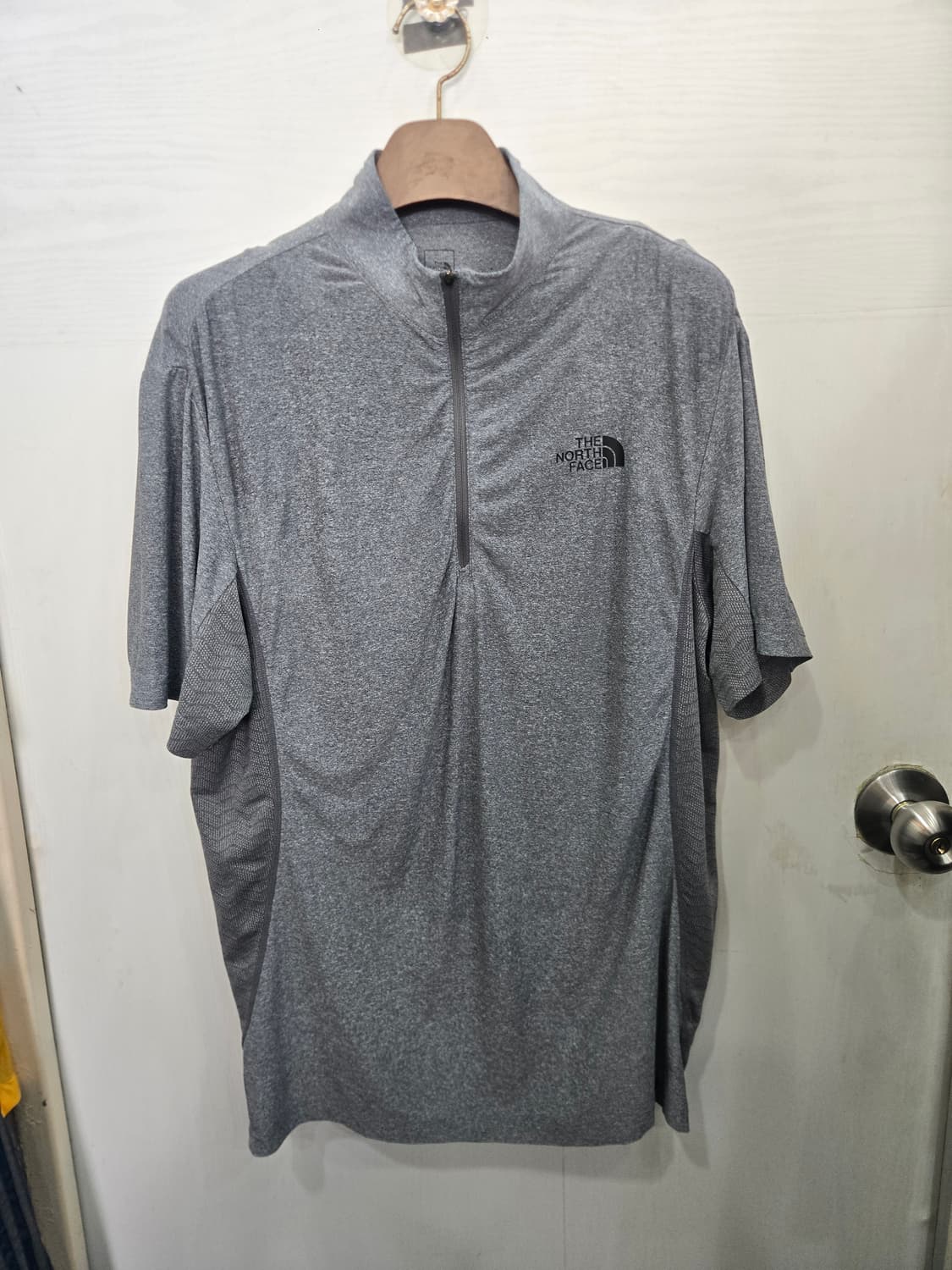 M,95) THE NORTH FACE 노스페이스 반팔티셔츠! 그레이&블랙 상품이미지2