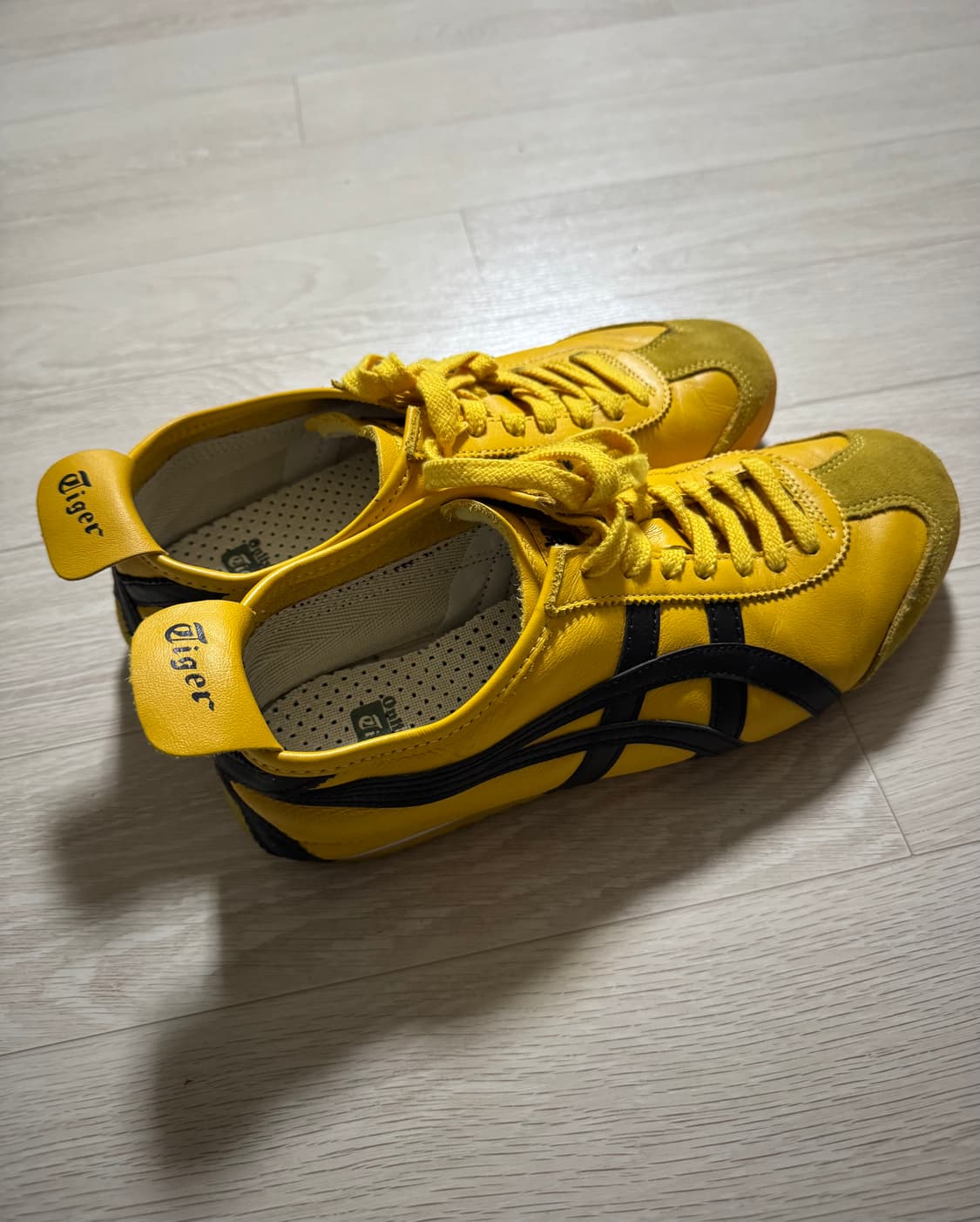 오니츠카 타이거 멕시코66 옐로우 블랙(260) 상품이미지3