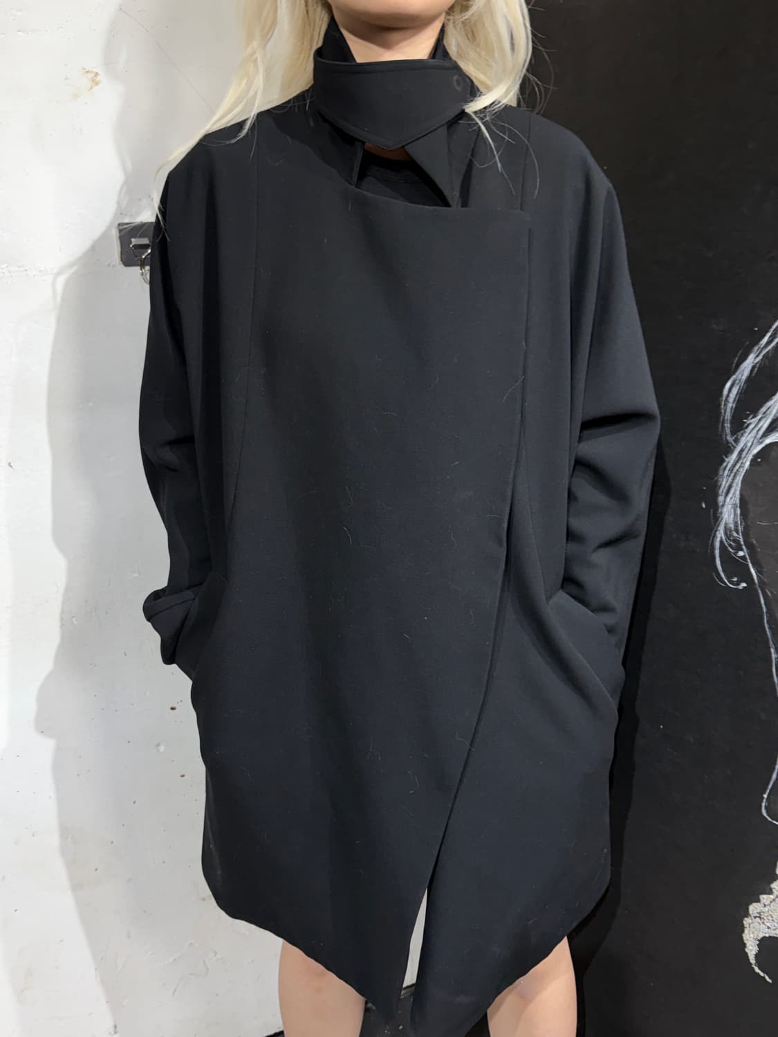 빈티지 비대칭 드레이핑 하이넥 블랙 아방가르드 코트  상품이미지3