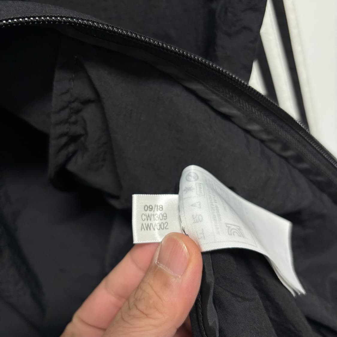 아디다스 블랙 삼선 투웨이 바람막이 상품이미지6