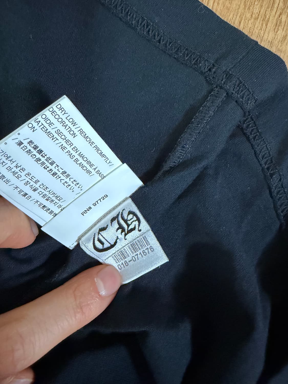 크롬하츠 스크롤로고 블랙 긴팔티셔츠 새상품 M 상품이미지8