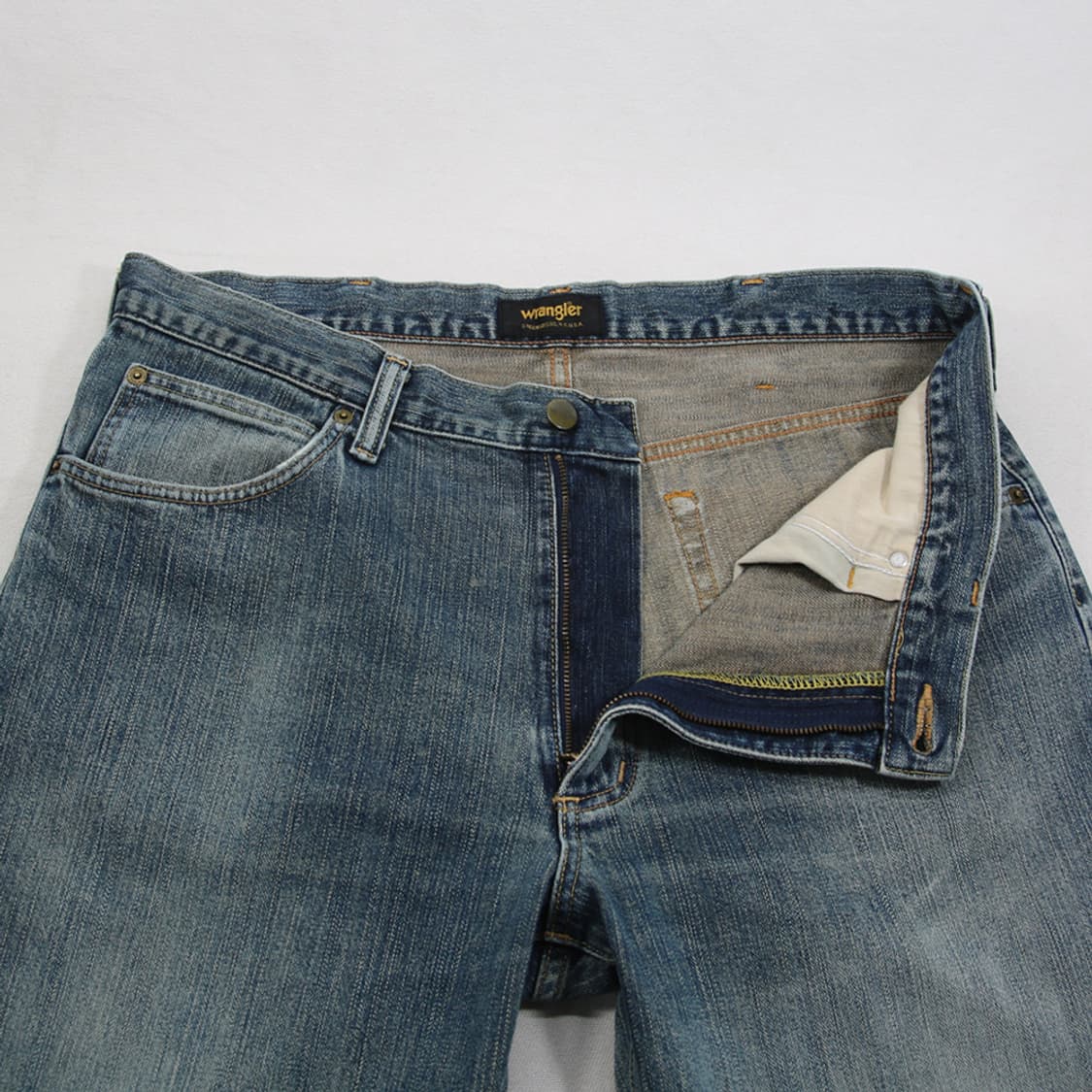 (착용컷) Wrangler 데님 팬츠 (남성용 35.5) 상품이미지5