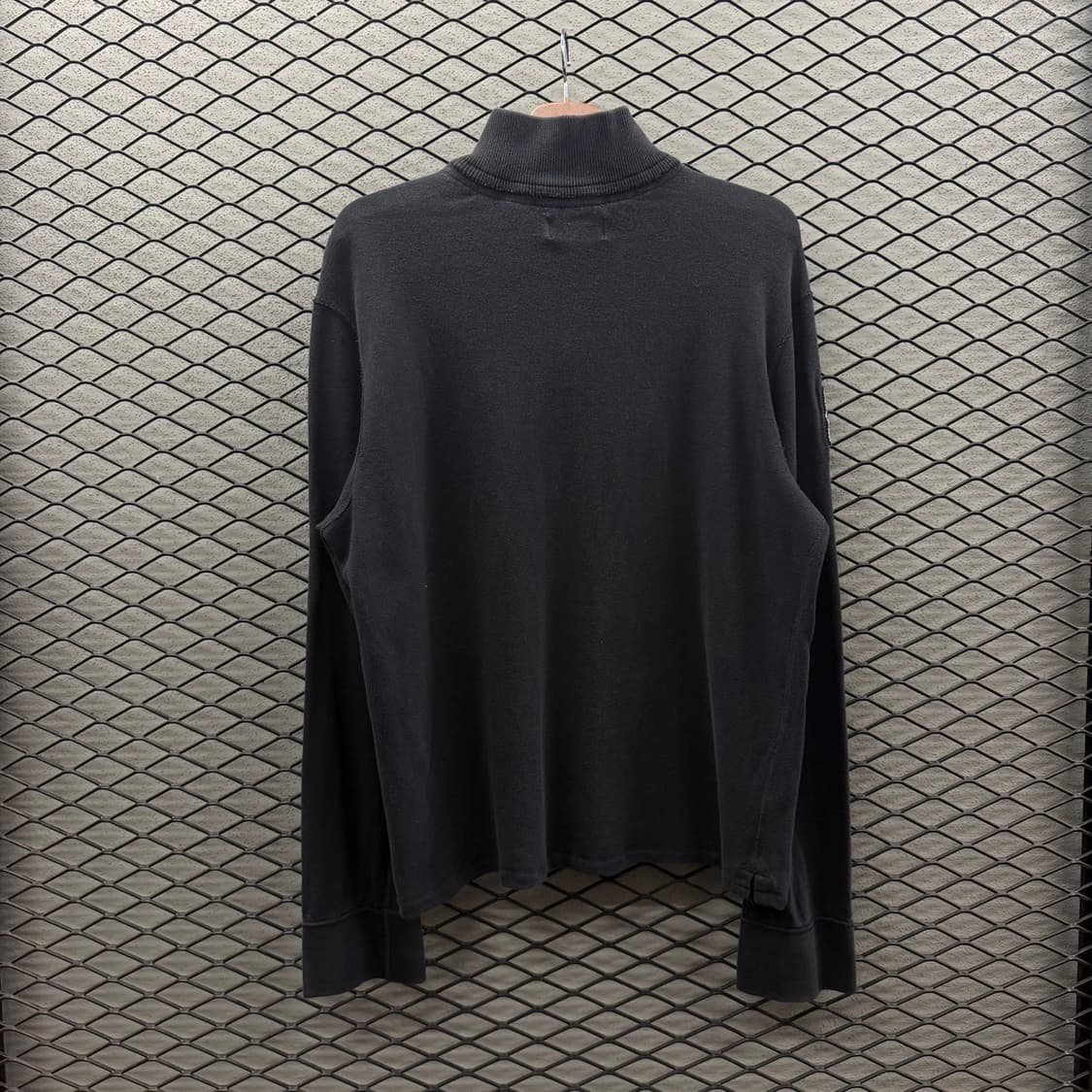 폴로 랄프로렌 코튼 모크넥 니트 포니자수 암패치 디테일 블랙 상품이미지3