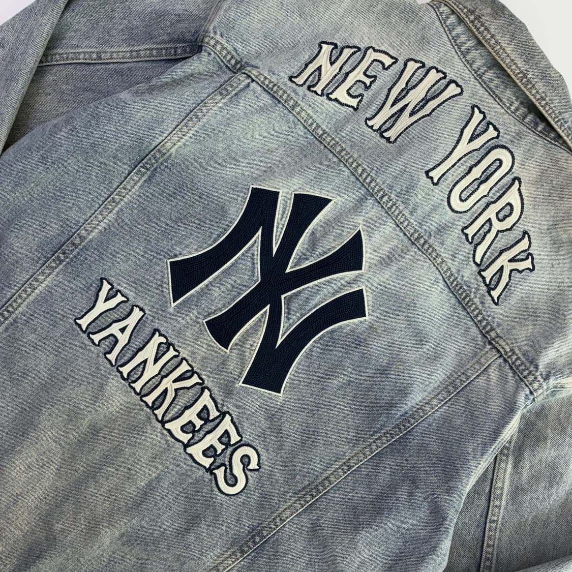 MLB  엠엘비 뉴욕 양키즈 자수 데님 자켓 상품이미지3