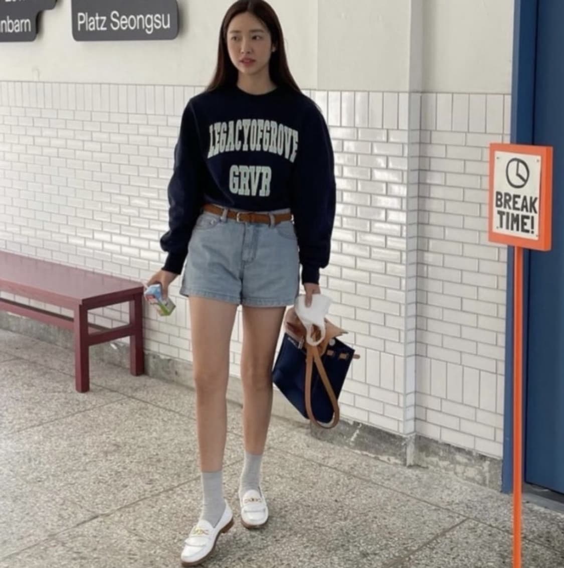 에르메스 에르백 31 네이비 베이지 은장 신품급 차정원 상품이미지3