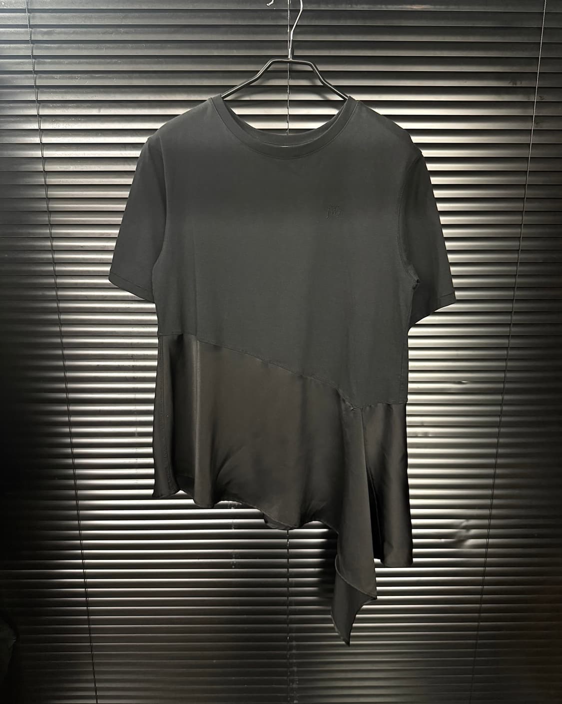 유니클로 jw앤더슨 플레어햄 반팔 티 원피스 사선 랩스커트 블랙 L 치마 상품이미지3