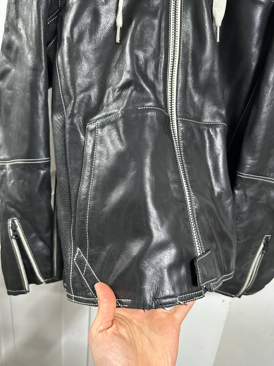 아이콘 ICON 레더 후드 자켓 상품이미지3