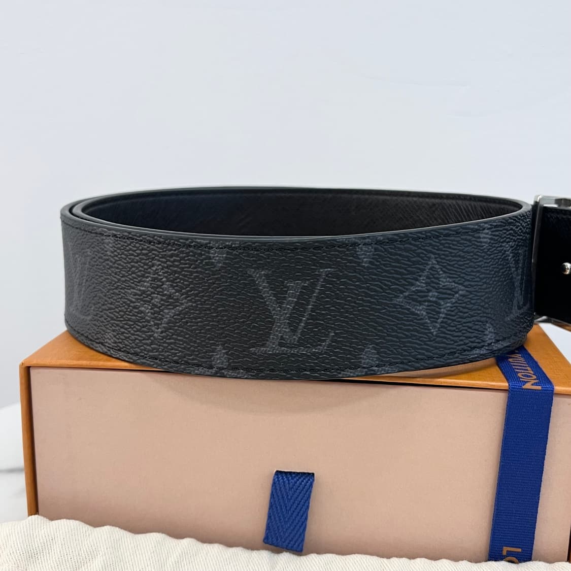 [S+급/25SS] 루이비통 LV 이니셜 리버서블 벨트 40mm 상품이미지4