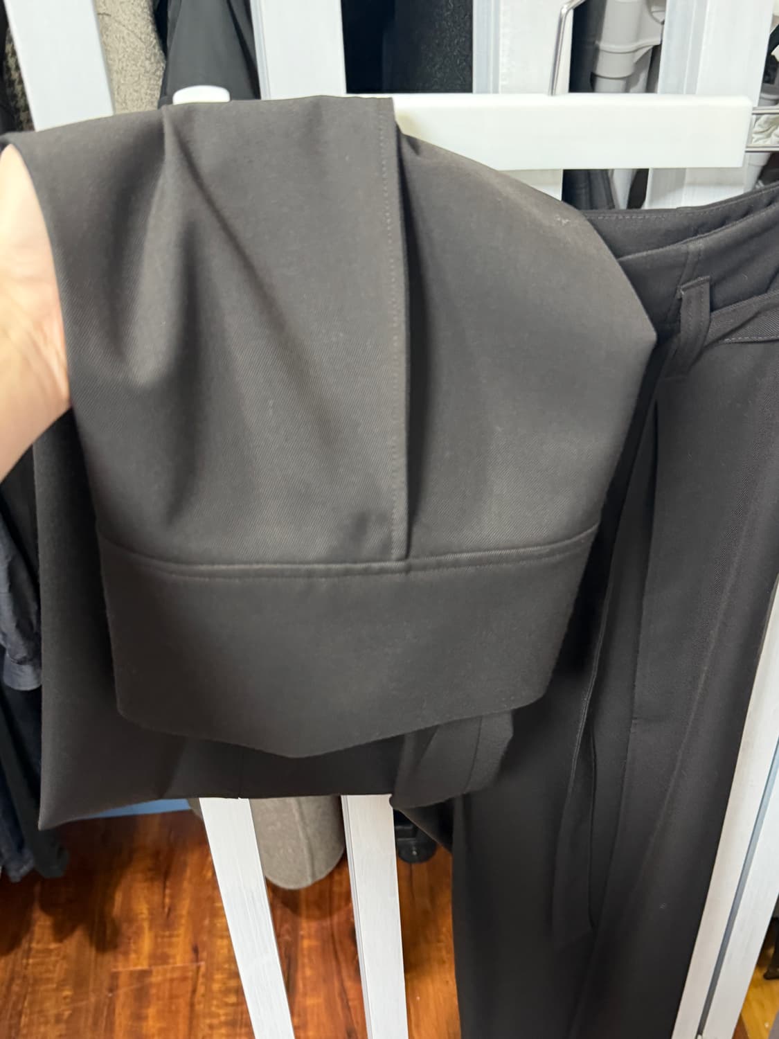 cos 울 트라우저 다크브라운 34 상품이미지5