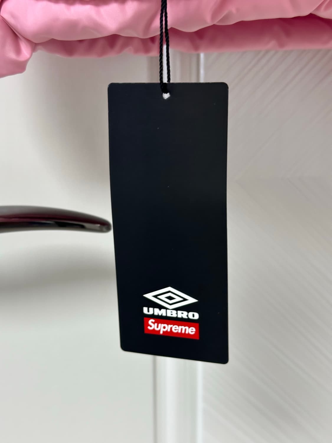 슈프림 엄브로 다운 패딩 자켓 핑크 L 새상품 상품이미지6