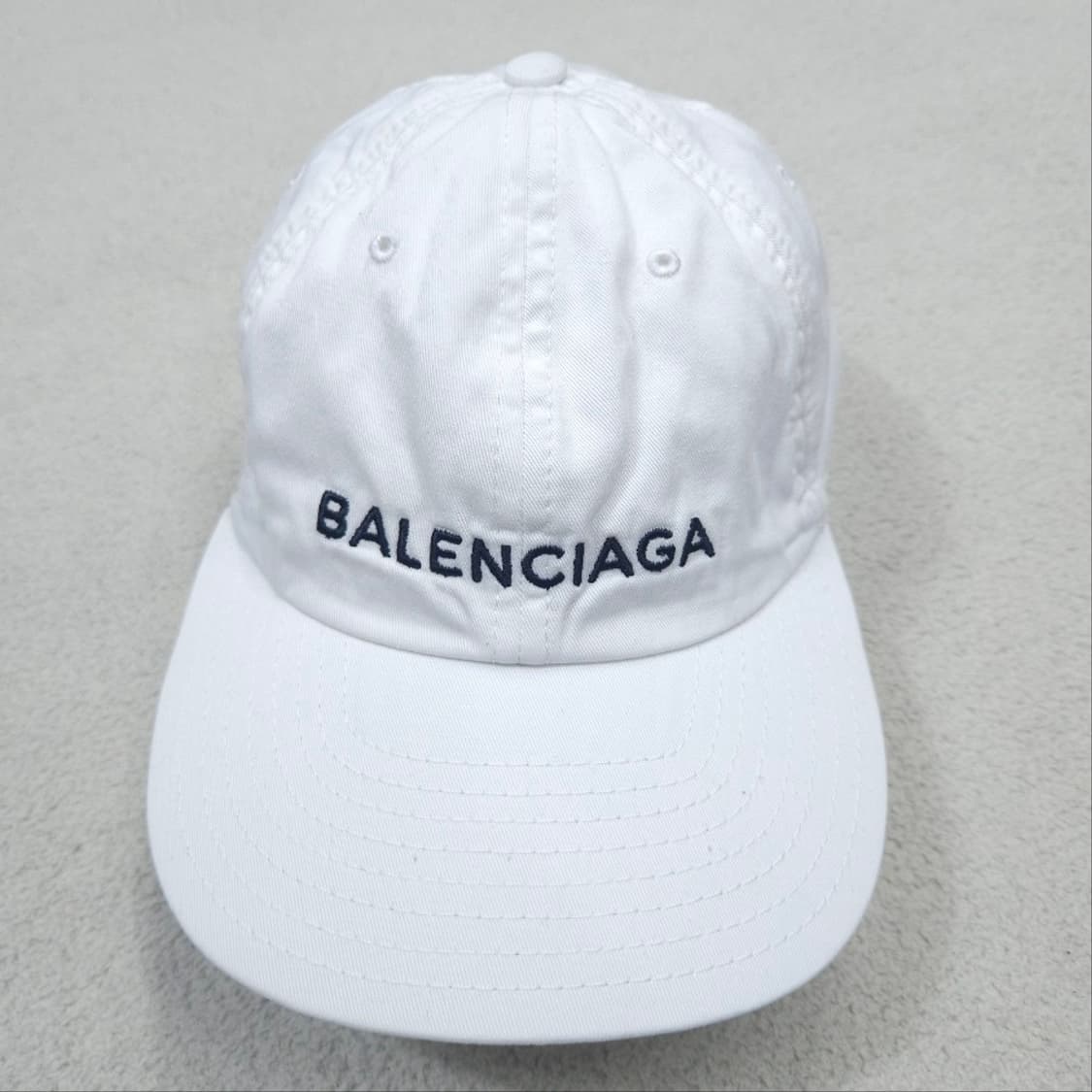 발렌시아가 볼캡 화이트 상품이미지1