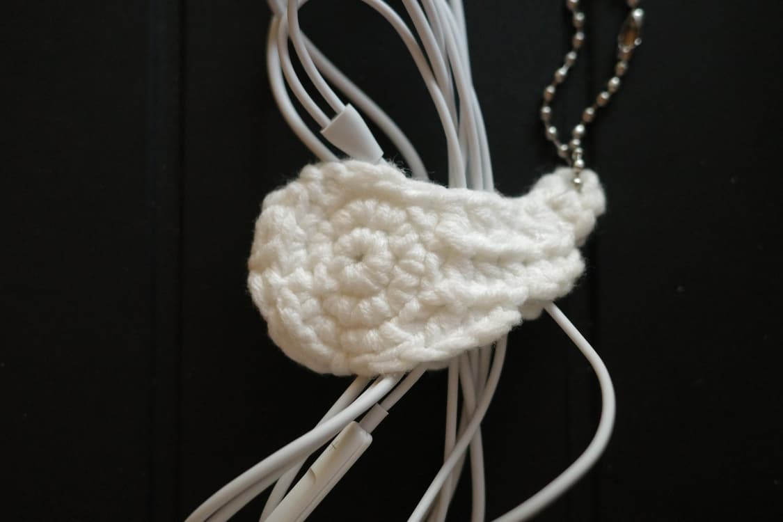 Cable Holder Keychain with Angel Wings🪽 상품이미지3