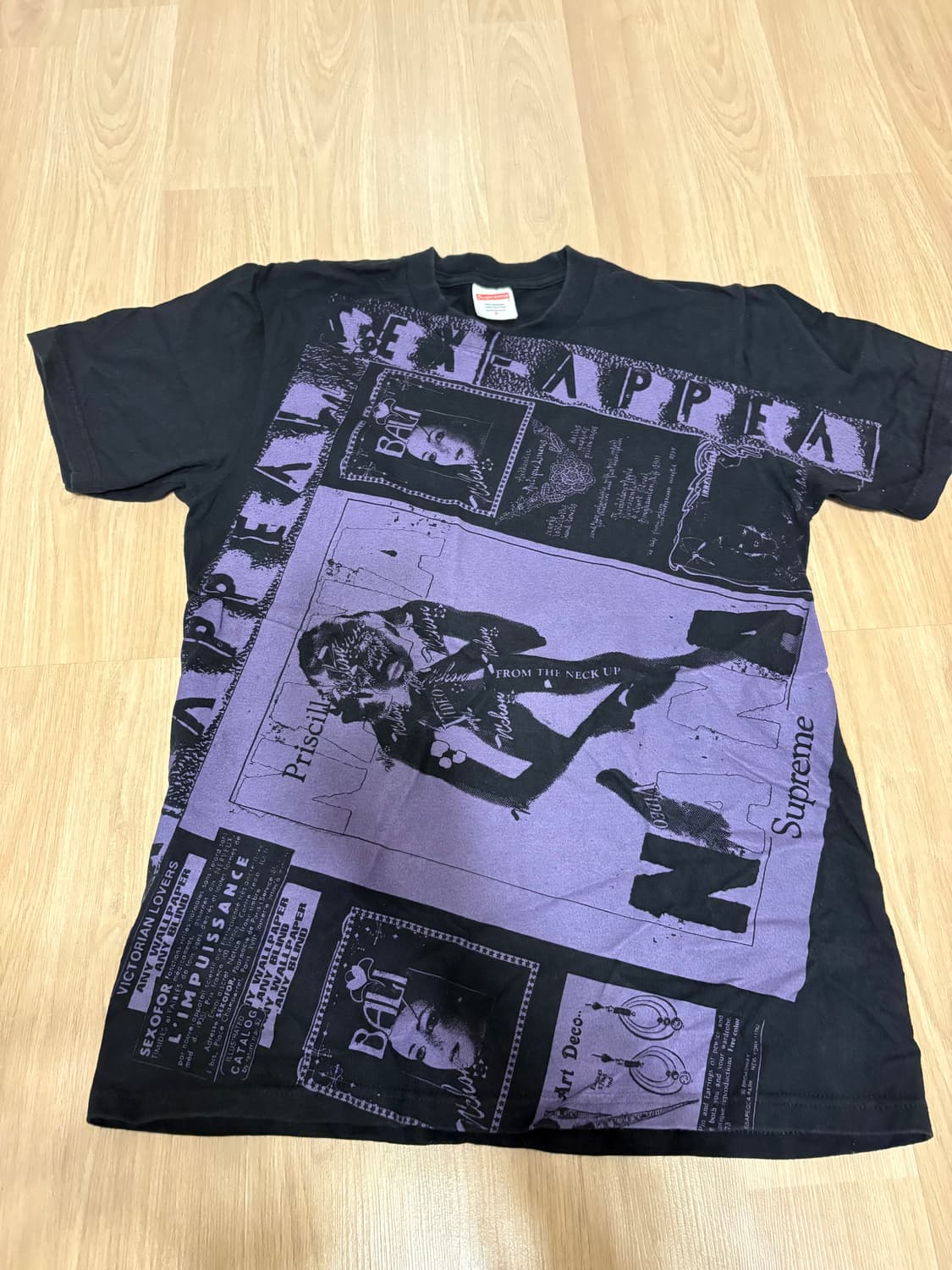 슈프림 콜라주티 상품이미지2