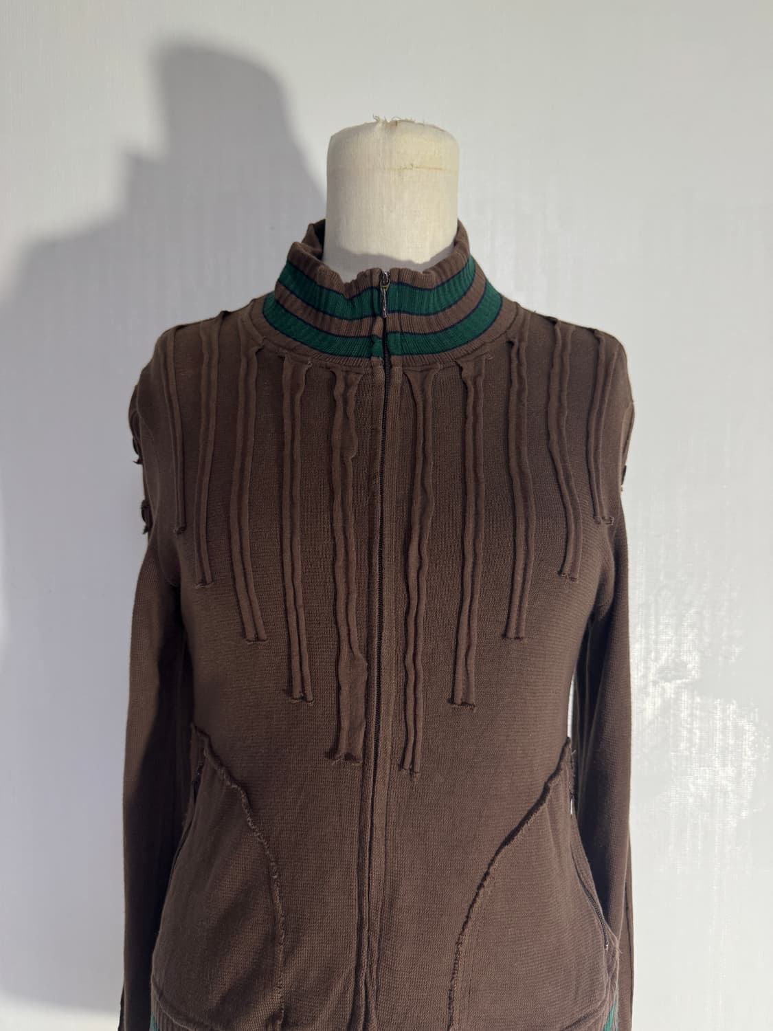 Koji tachiyama 컷오프 테이프 디테일 집업 자켓 y2k 상품이미지6