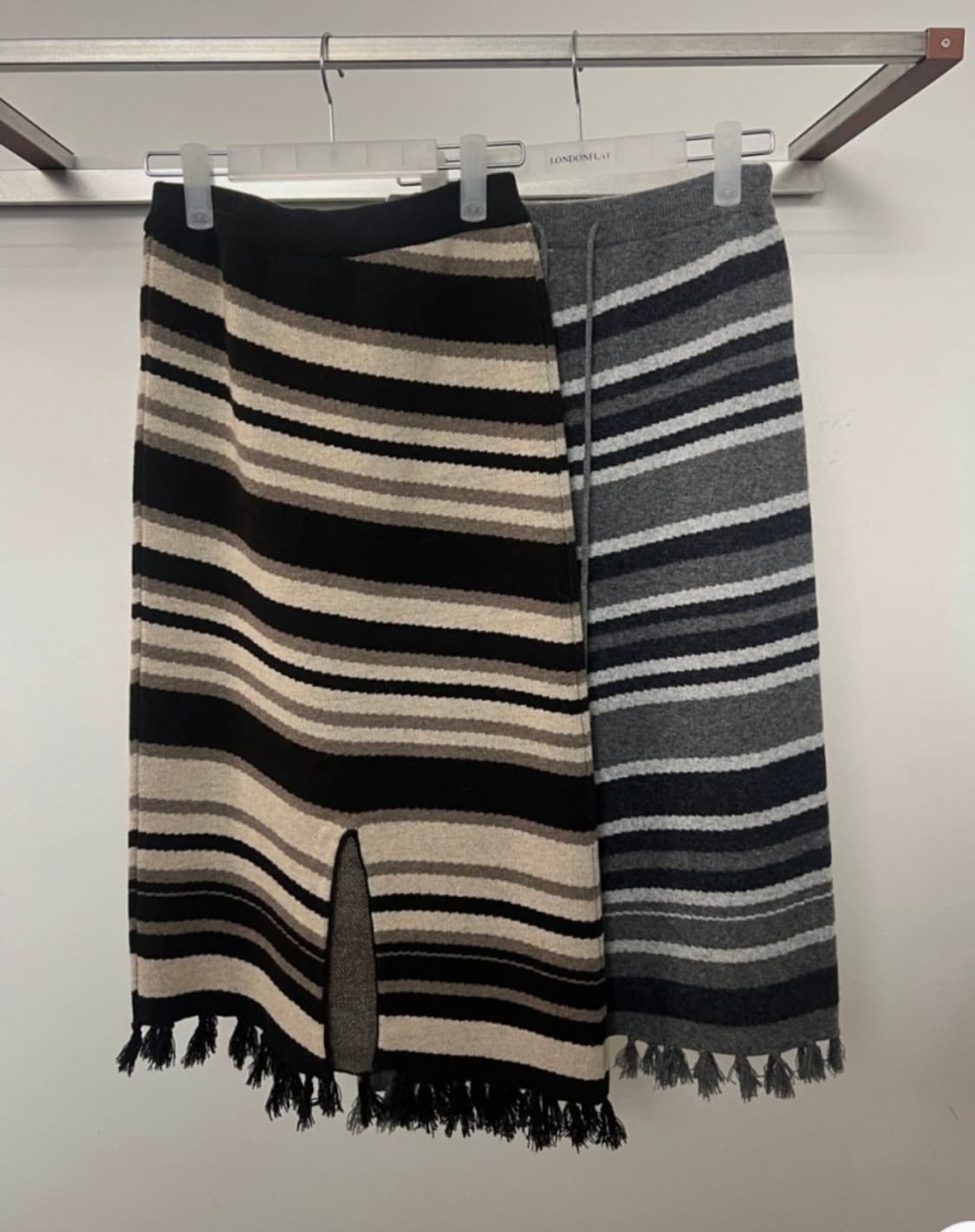 마크들리 런던플랏 스커트 판매해요 상품이미지4