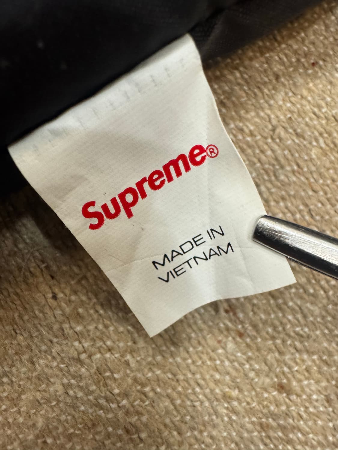 [OS] 슈프림 퍼퍼 넥 파우치 블랙 - 22FW 상품이미지7