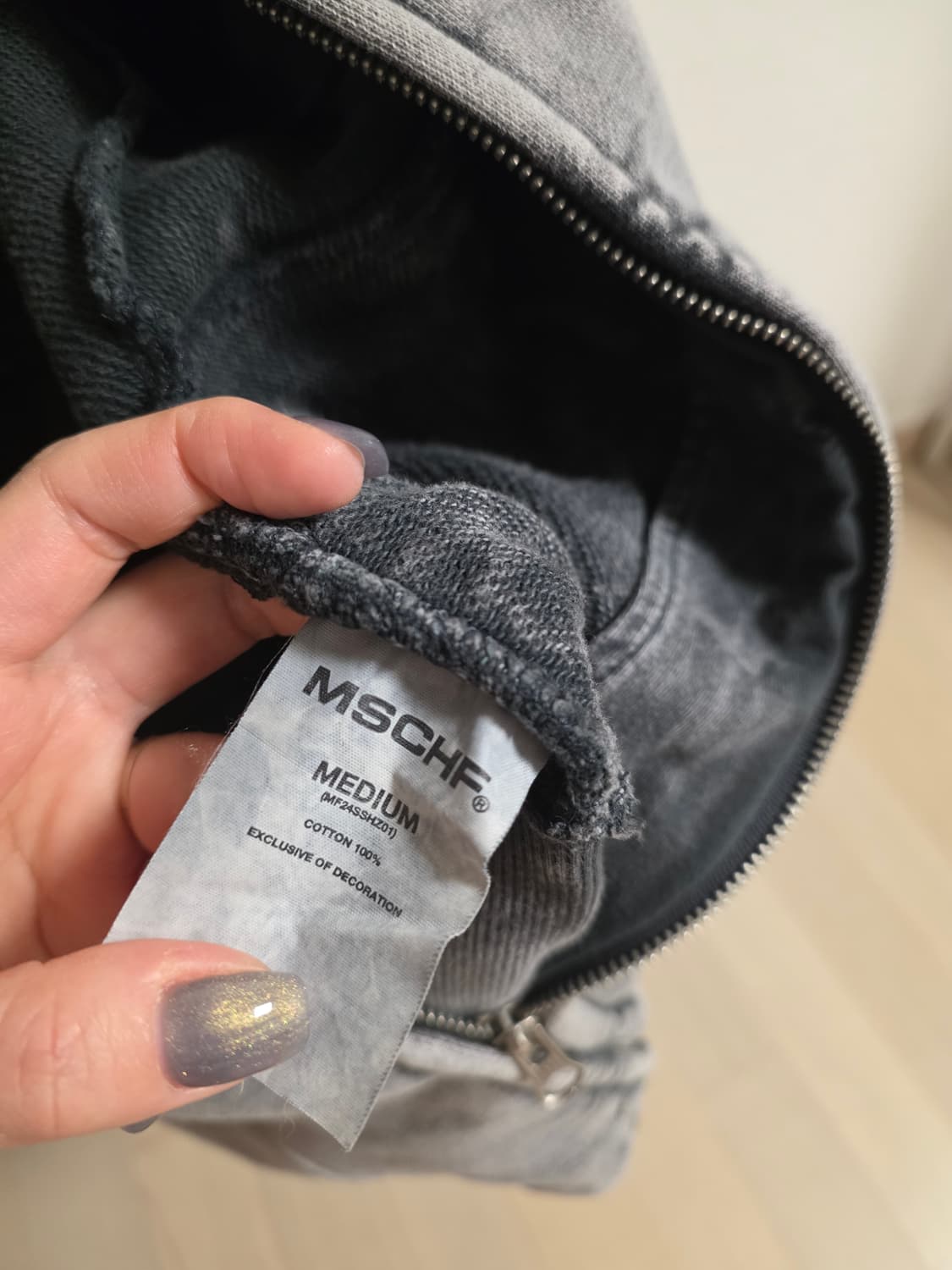 (W) 미스치프 컷 오프 후드 워시드 차콜 - M size 상품이미지5