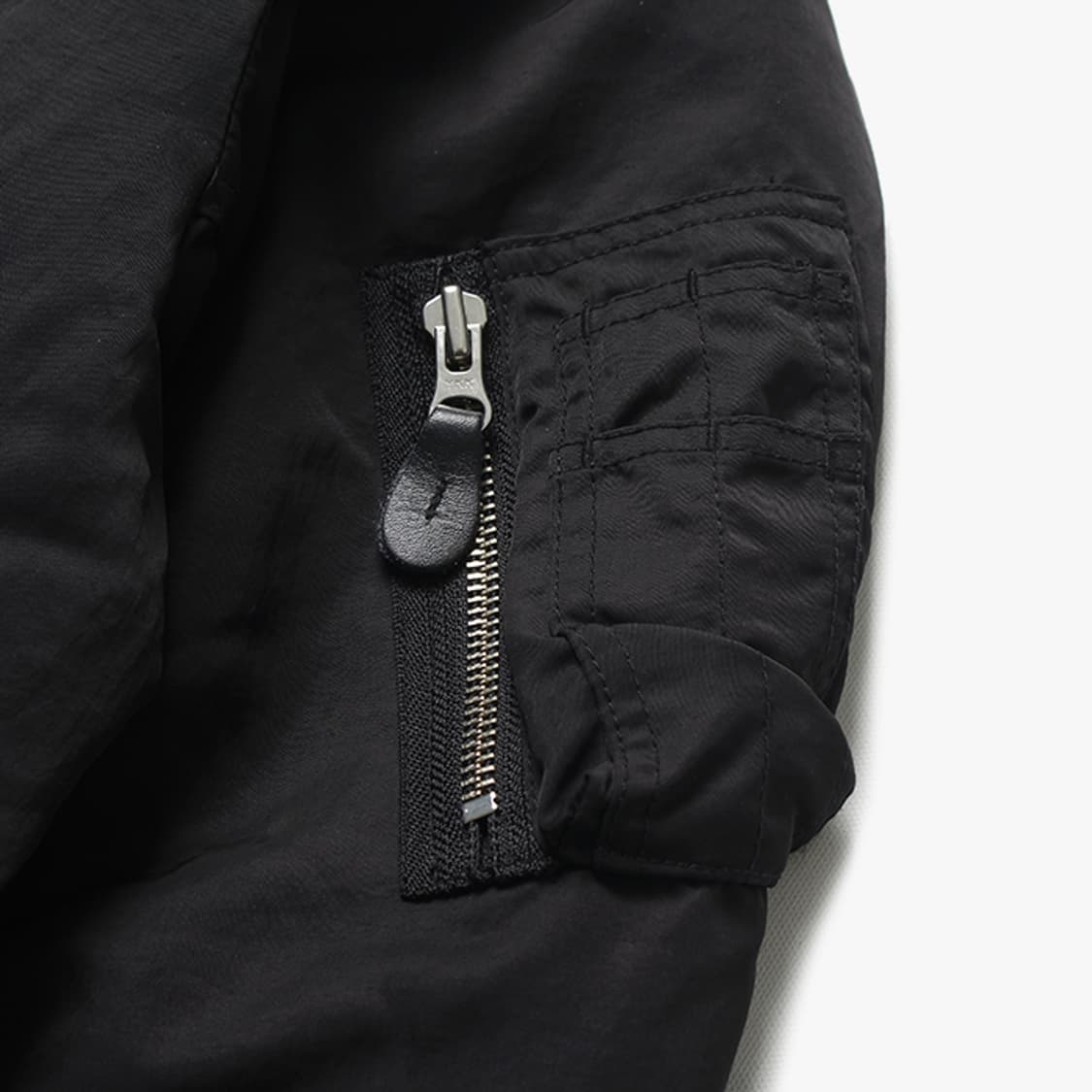  BEAMS "Black MA-1 Jacket" 상품이미지6