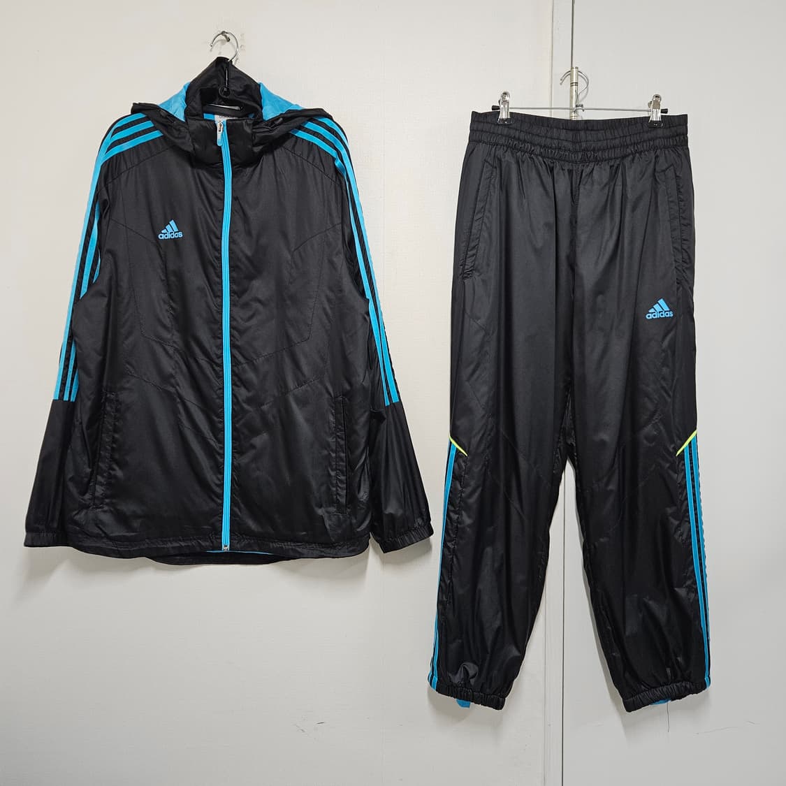 95 아디다스 방풍 누빔자켓 팬츠 세트 상품이미지1