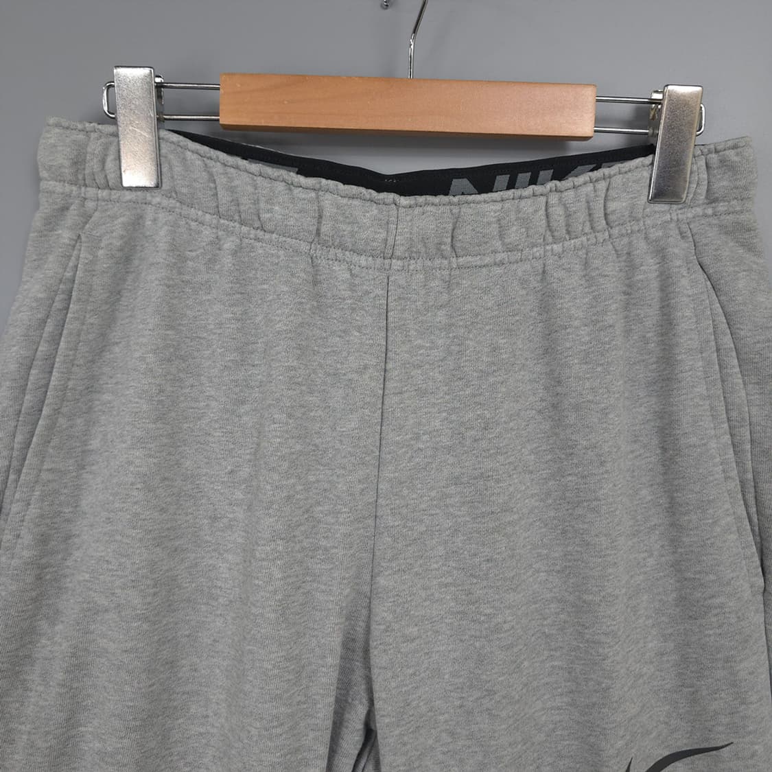 남성용 나이키 NIKE 그레이 스우시 조거팬츠 L(85) 상품이미지2