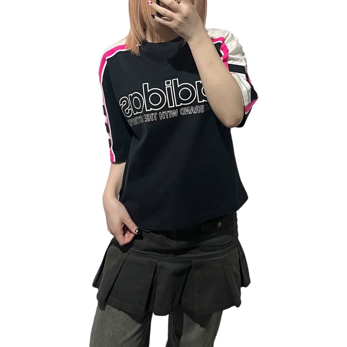 아디다스 빅로고 스포티 반팔티 상품이미지1