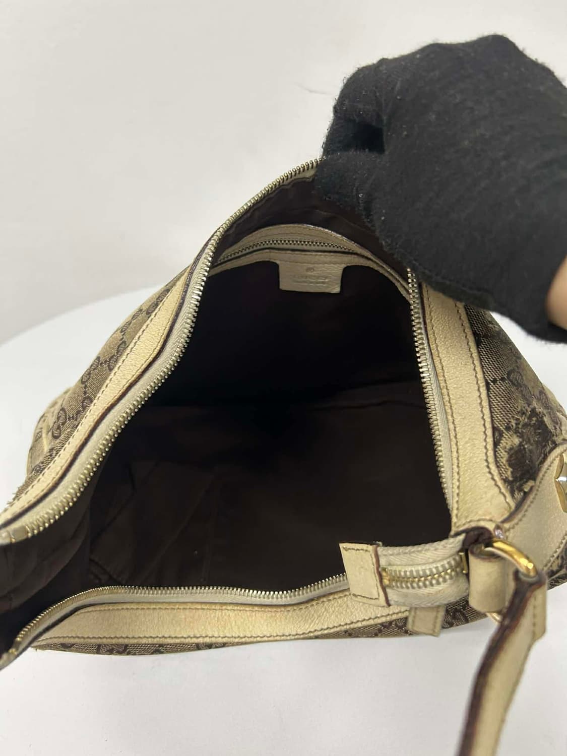 구찌 GG수프림 캔버스 가죽 트림 호보 숄더백 토트백 상품이미지6