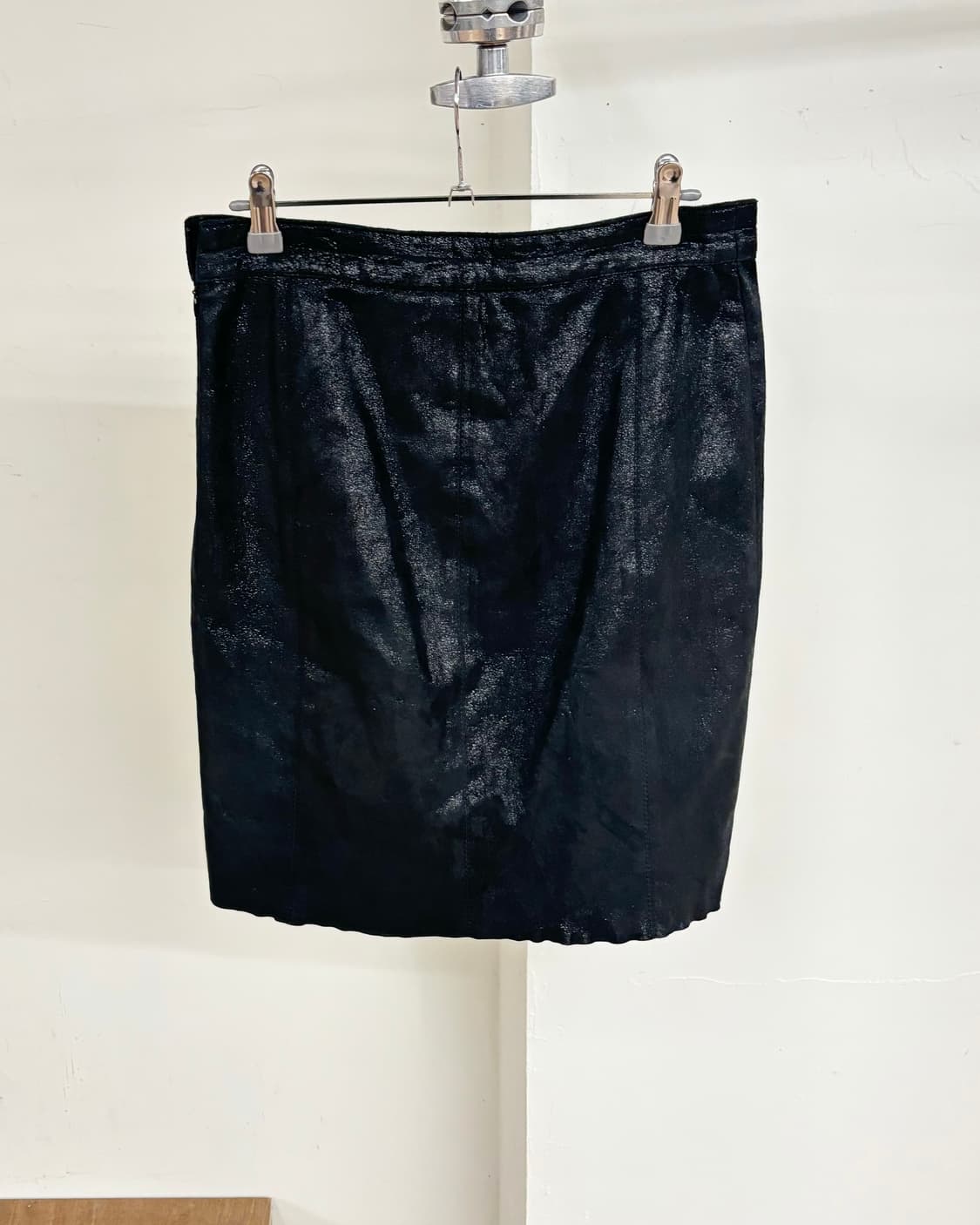 드롬 블랙 H라인 레더 스커트 상품이미지4