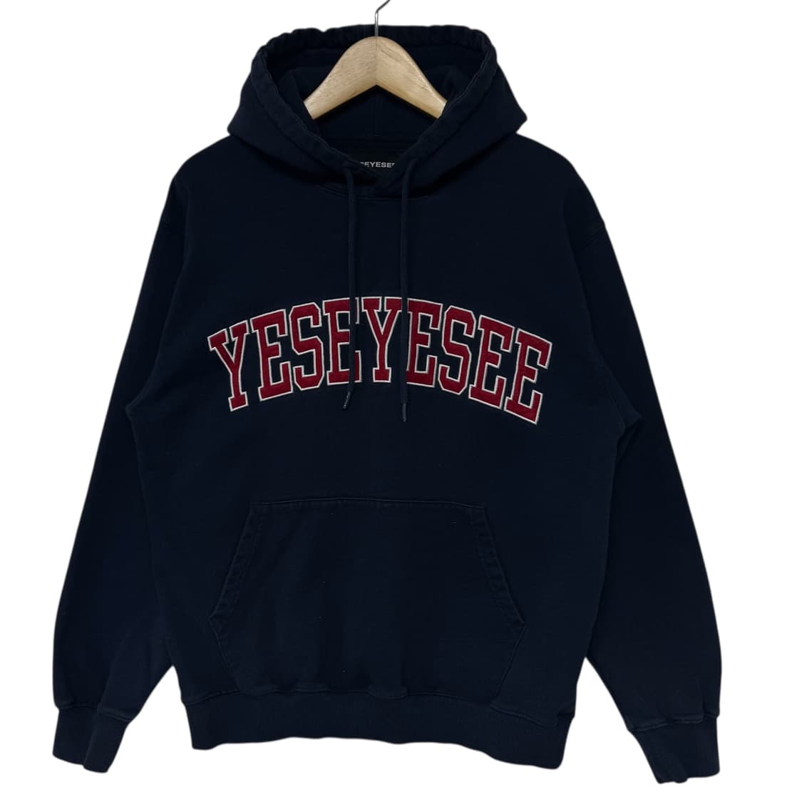 예스아이씨 자수로고 후드티 상품이미지1