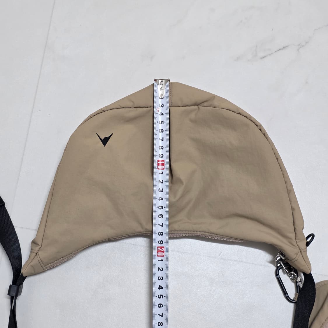 네파 신형 크로스백 반달백 베이지 상품이미지7