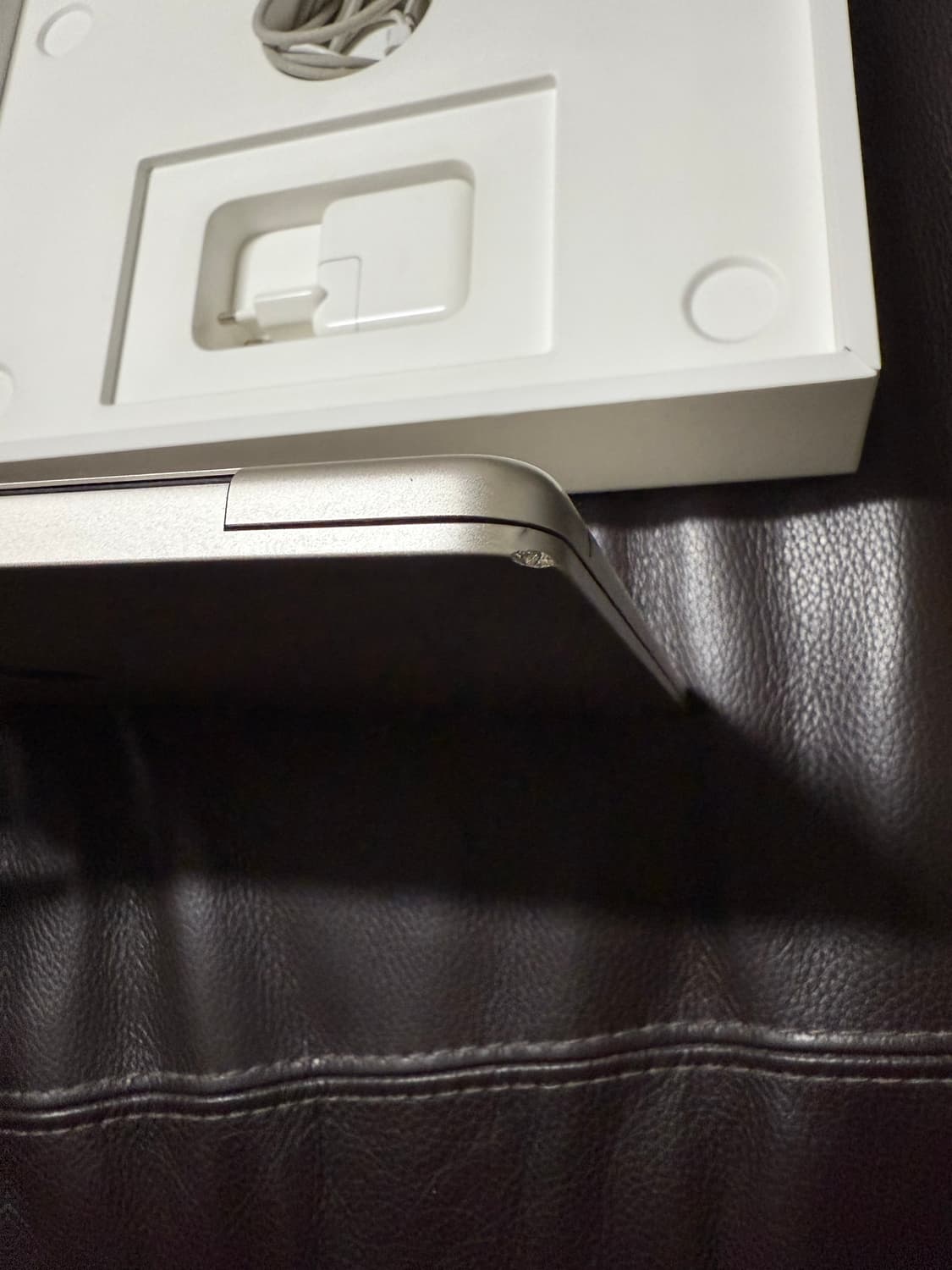 Macbook Air M2 13' 스타라이트 256GB 상품이미지4