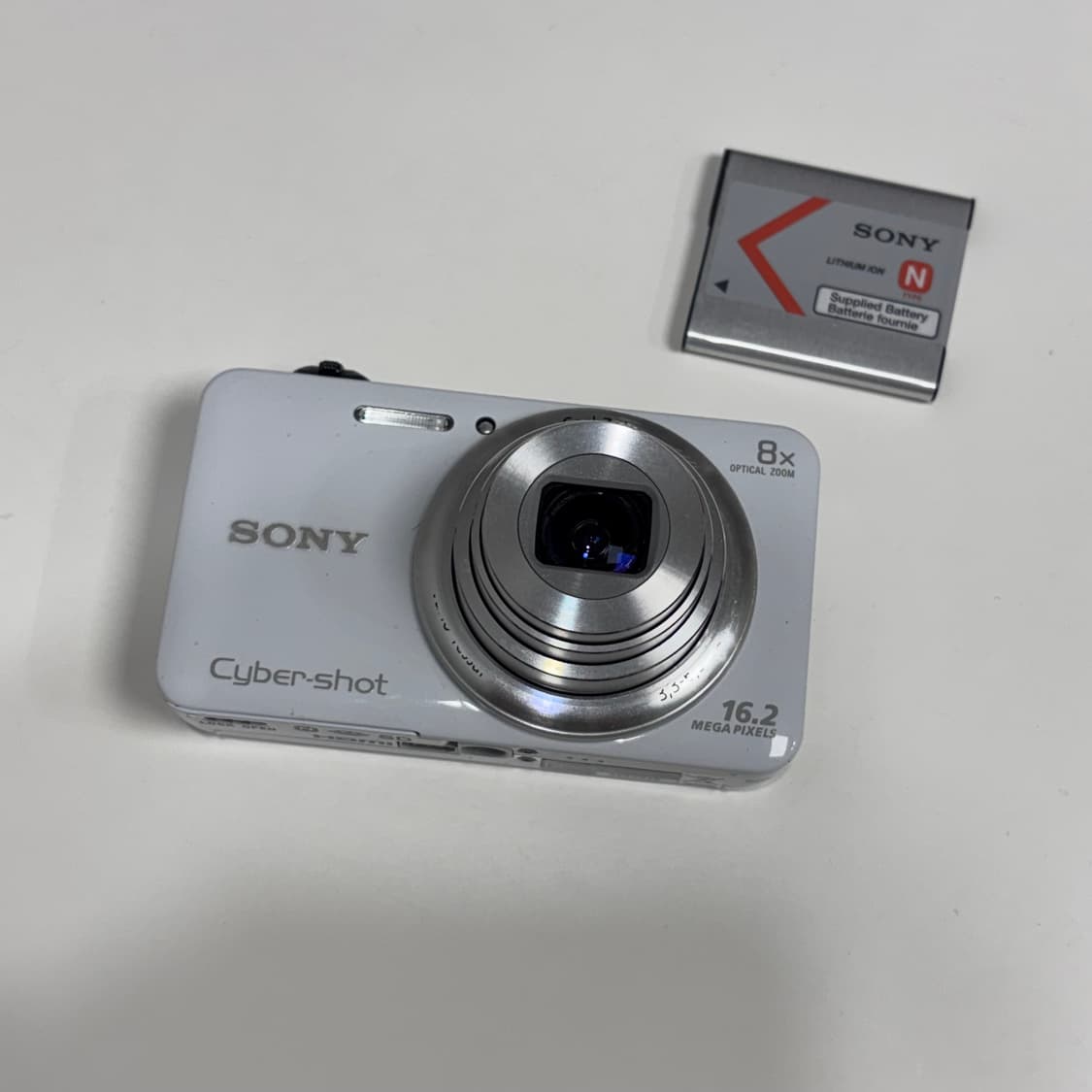 소니 사이버샷 DSC-WX80 화이트 디카 (고장/ 전시용•부품용) 상품이미지1