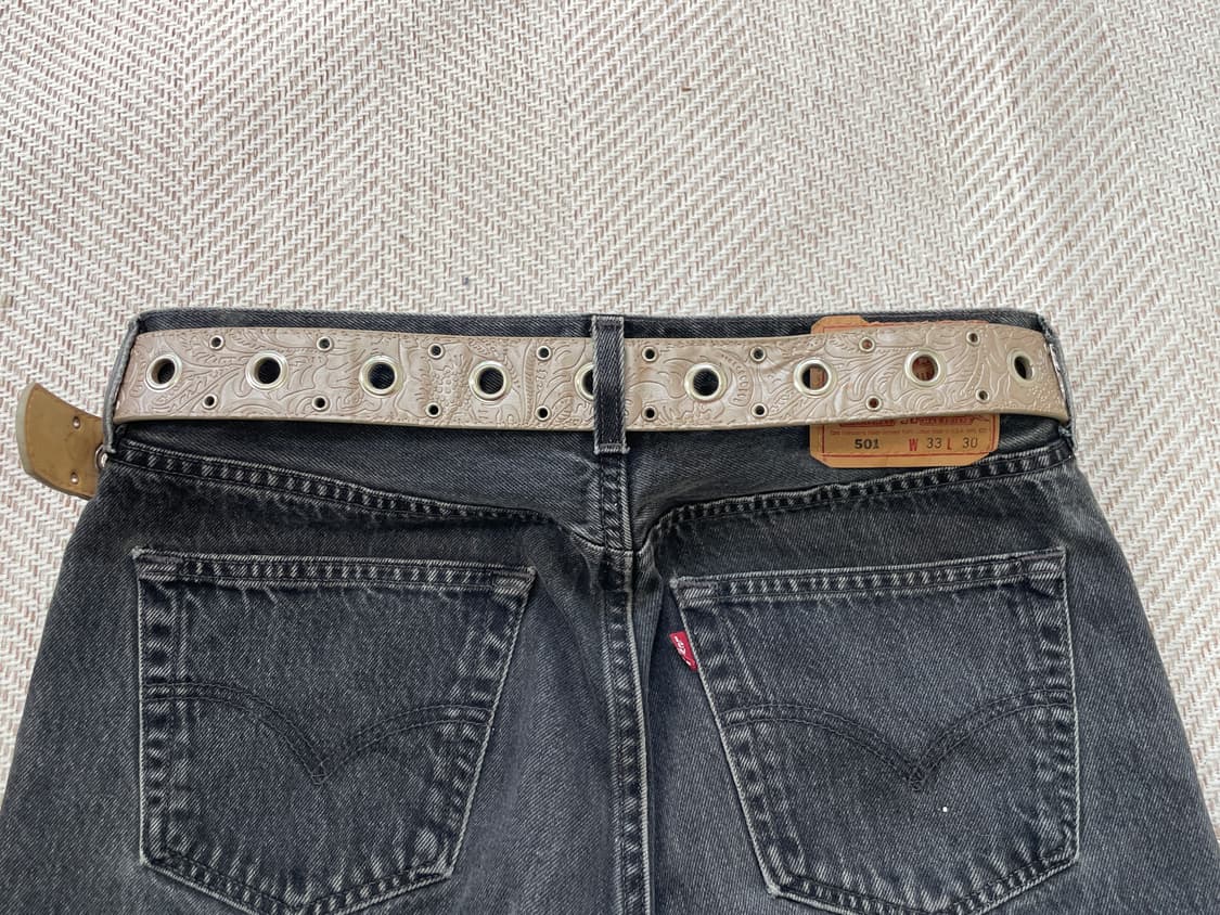 빈티지 페이즐리 엠보 아일렛 레더 벨트 상품이미지3