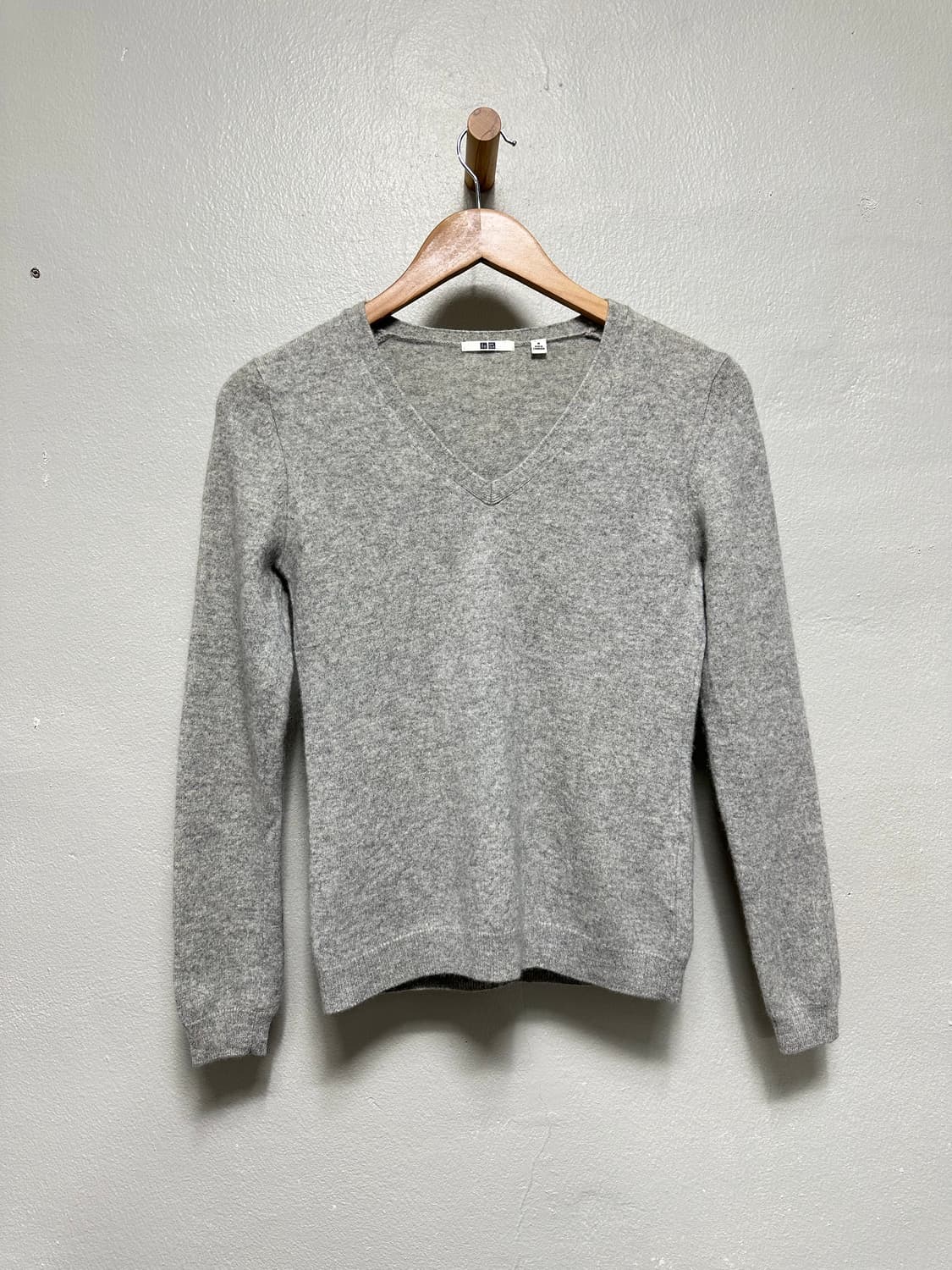 유니클로 캐시미어 니트 상품이미지1