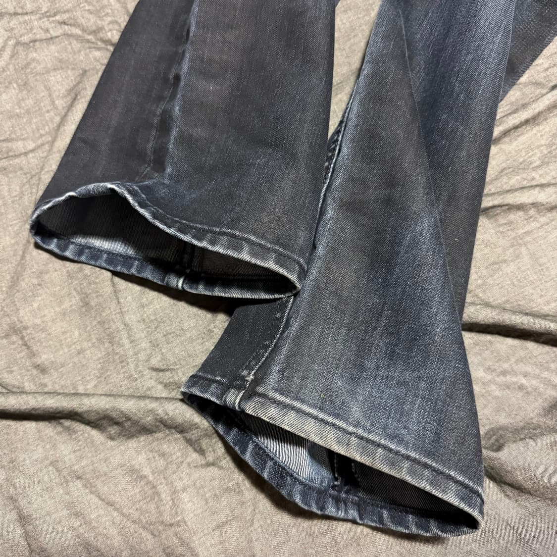 Lincoln Slim Straight Jeans 상품이미지8