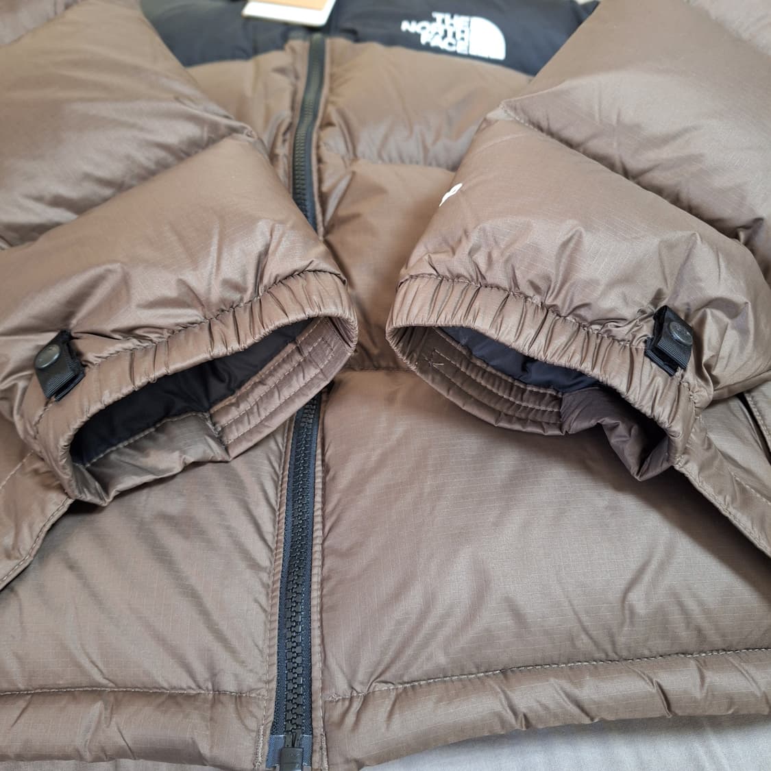 노스페이스 해외판 눕시 스모키브라운 M사이즈 상품이미지7