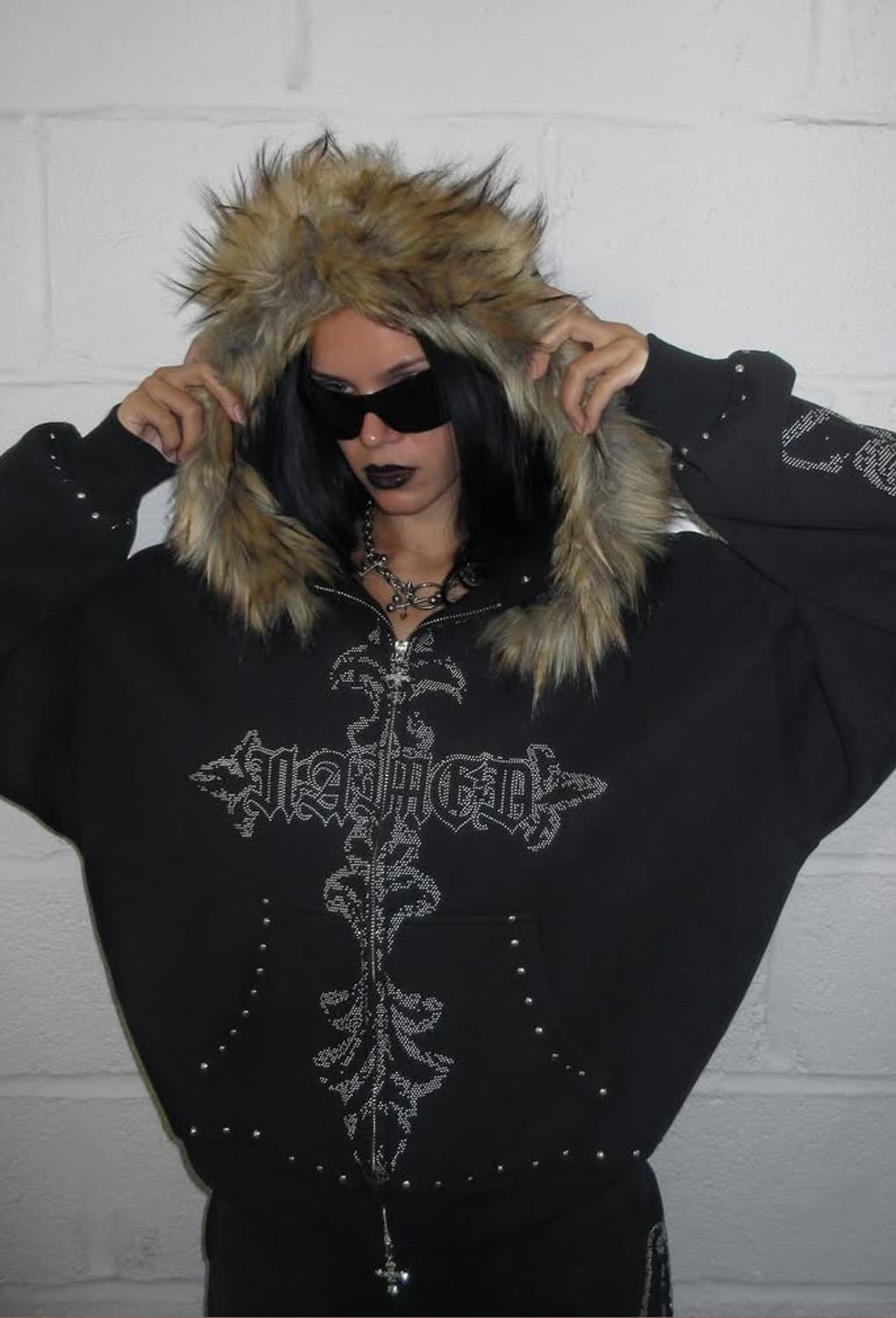 Feral faux fur studded 후드집업 셋업 상품이미지2
