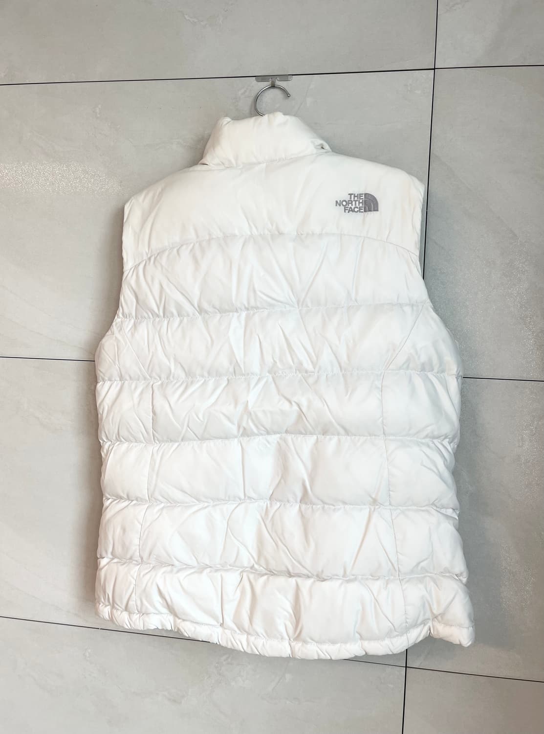 노스페이스 눕시 700 패딩 조끼 화이트 [XL] 상품이미지4