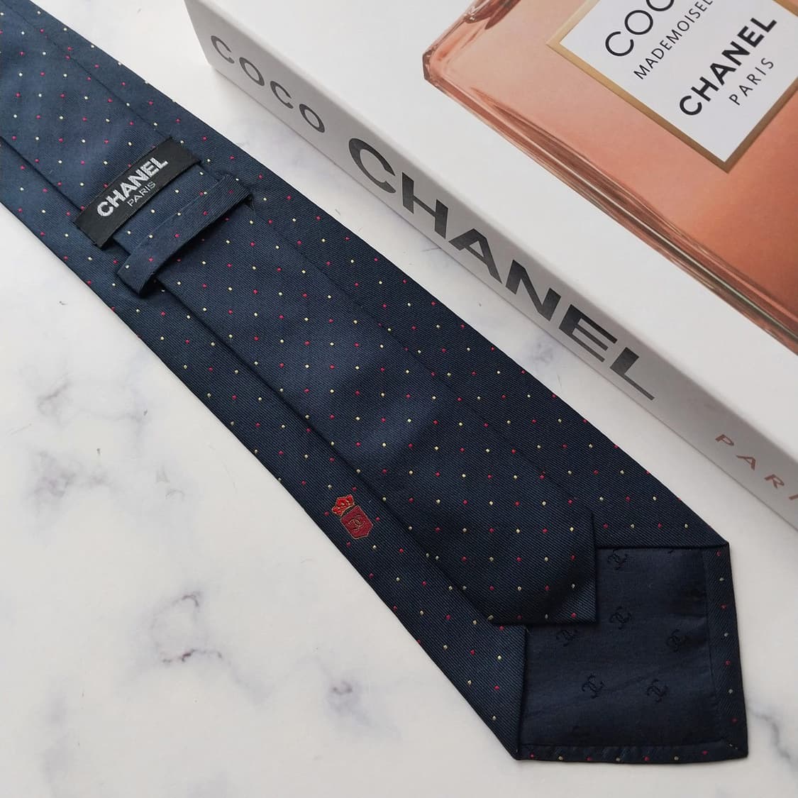 샤넬 실크 네이비 도트 패턴 넥타이 9.1cm A+등급 K2230
 상품이미지8