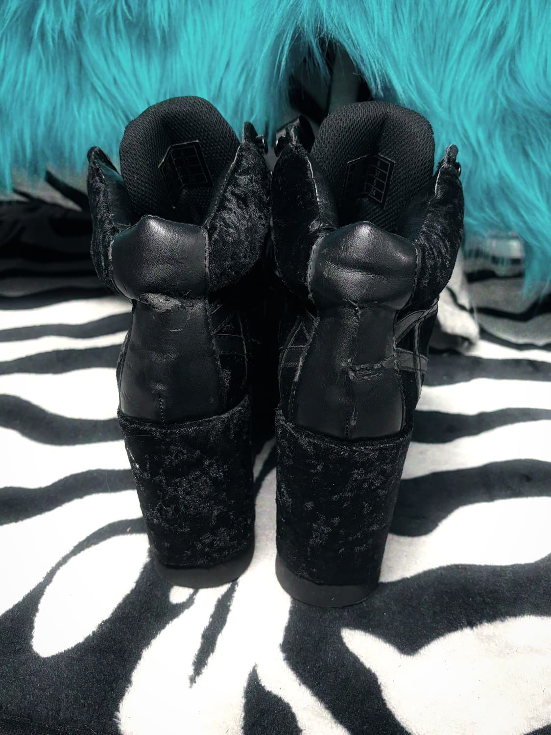 [Killstar]킬스타 벨벳 웨지통굽 부츠 블랙 상품이미지6