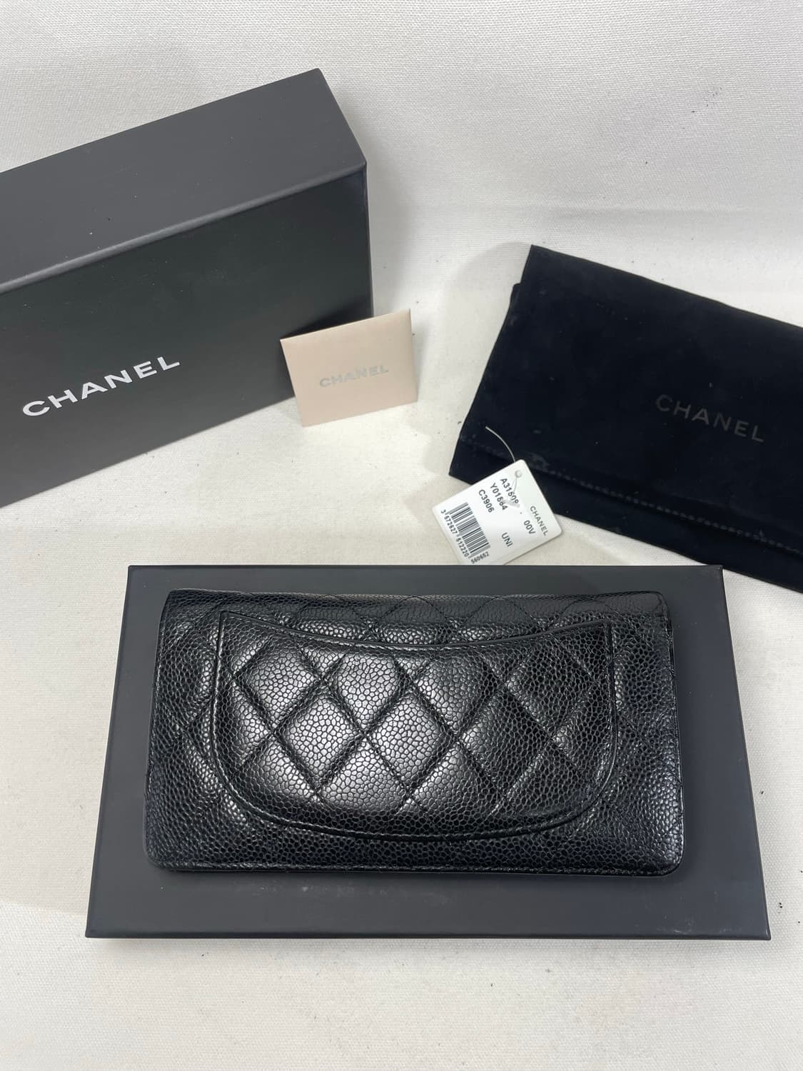 [새상품급,풀구성] 샤넬 클래식 플랩 장지갑 캐비어 금장 블랙 상품이미지2