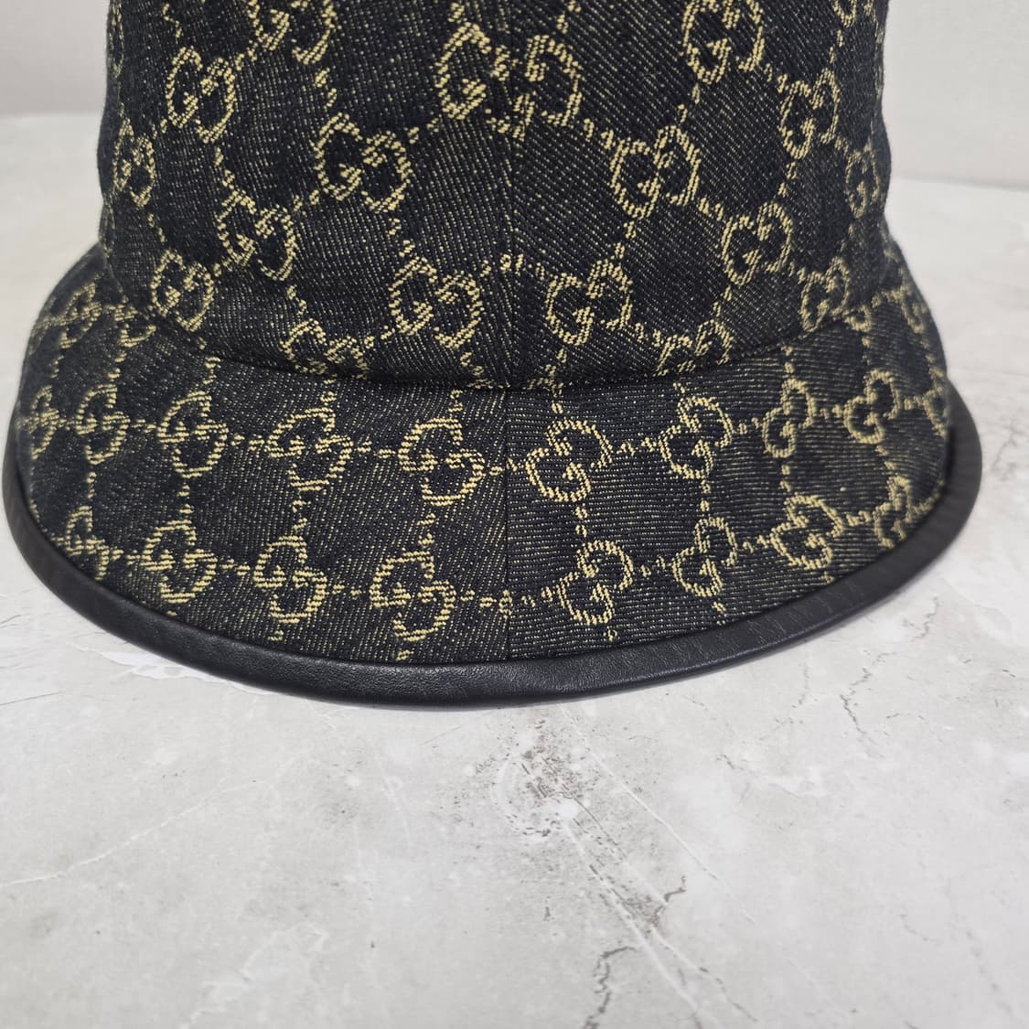 구찌 GG 데님 버킷햇 모자 m사이즈 판매 상품이미지2