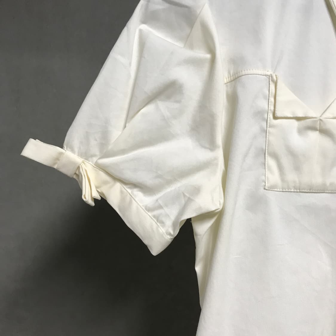 프라다 화이트 반팔 셔츠 38(W) 상품이미지4