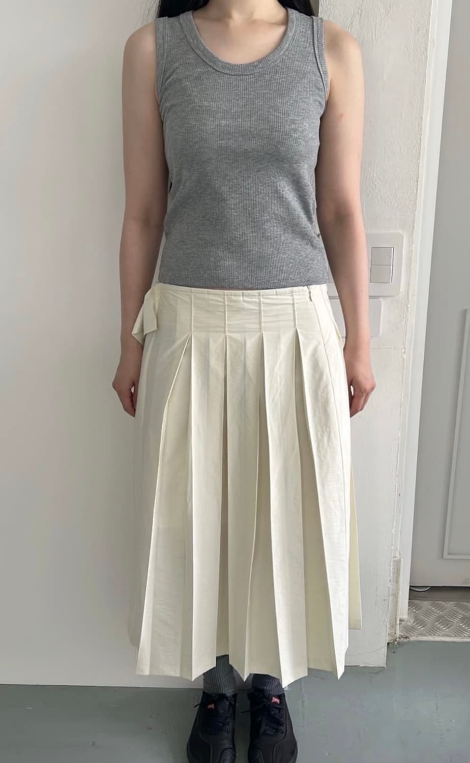 애옹쓰 24ss offbeat 스커트  상품이미지2